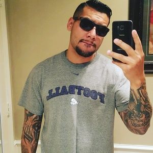 Meet your Posher, Victor